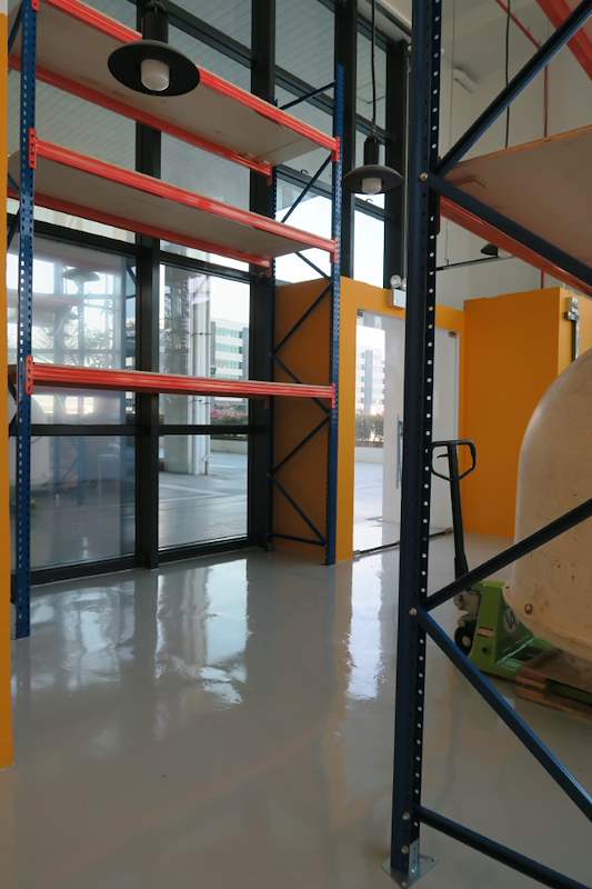 Side view of the V3000 racking bay showing the blue upright frame and orange beam levels - V3000 Racking - V3-4 | Wong Lye Racking, Singapore Racking Manufacturer