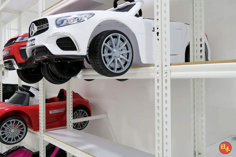 White ride-on toy car on a boltless shelf, red toy car on the level below - Boltless Racking - B3 | Wong Lye Racking, Singapore Racking Manufacturer