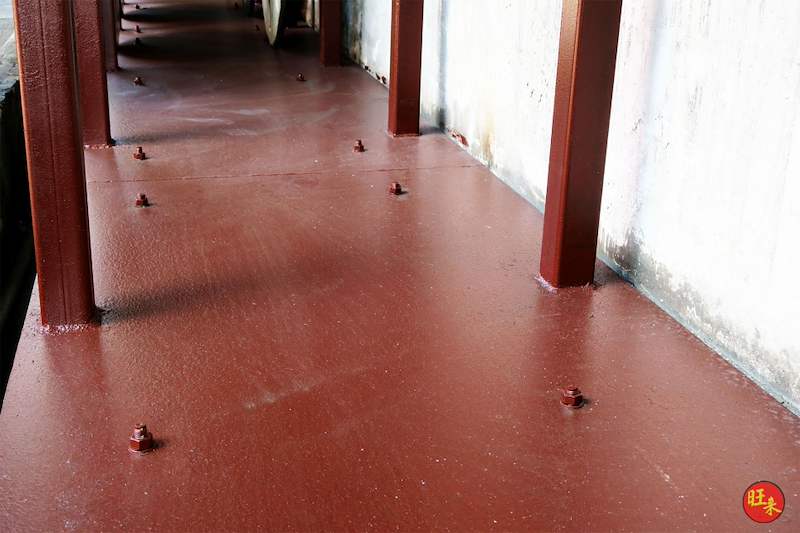 Painted steel base plate with anchor bolts under the rack uprights - V5000 Racking - V5-1 | Wong Lye Racking, Singapore Racking Manufacturer