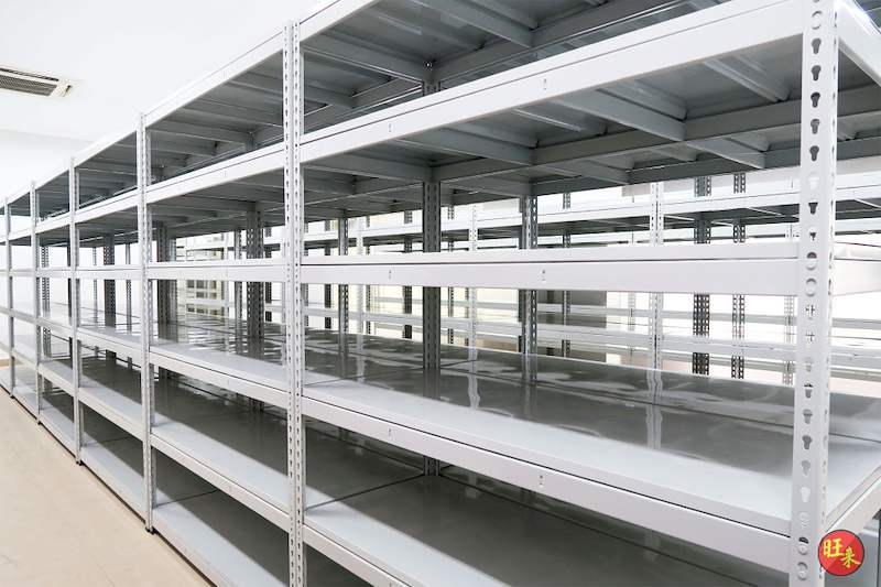 Rows of empty grey boltless shelving under ceiling cassette air-conditioning units - Boltless Racking - B5 | Wong Lye Racking, Singapore Racking Manufacturer