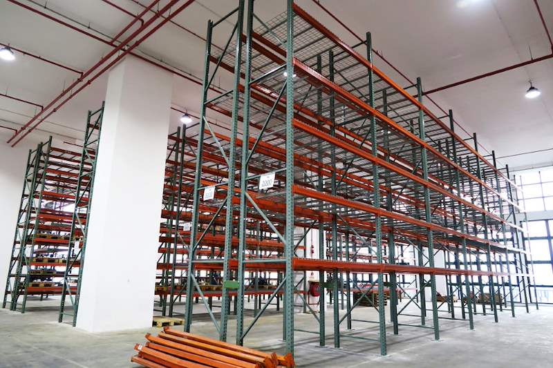 Cold Room and Chiller Racking in Singapore: What Actually Changes