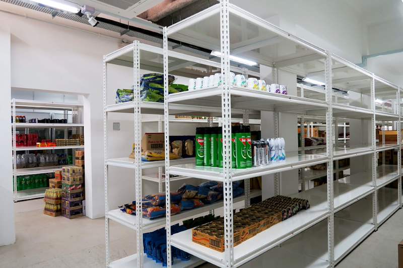 When Selective Racking Stops Working for Piece Picking: Pick Faces, Shelving and Flow